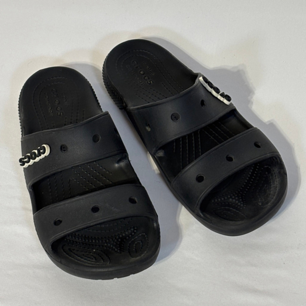 Crocs Unisex Classic Sandals Black Men’s 7 Women’s 9 Slip On Iconic Comfort